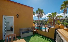 Oasis Royal 14 apartamento vista piscina Corralejo by Lightbooking